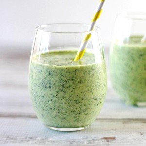 Kale and Pineapple Smoothies